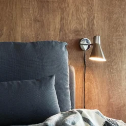 DL12 Væglampe