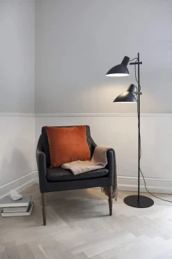 Metropole Gulvlampe - 2 arme